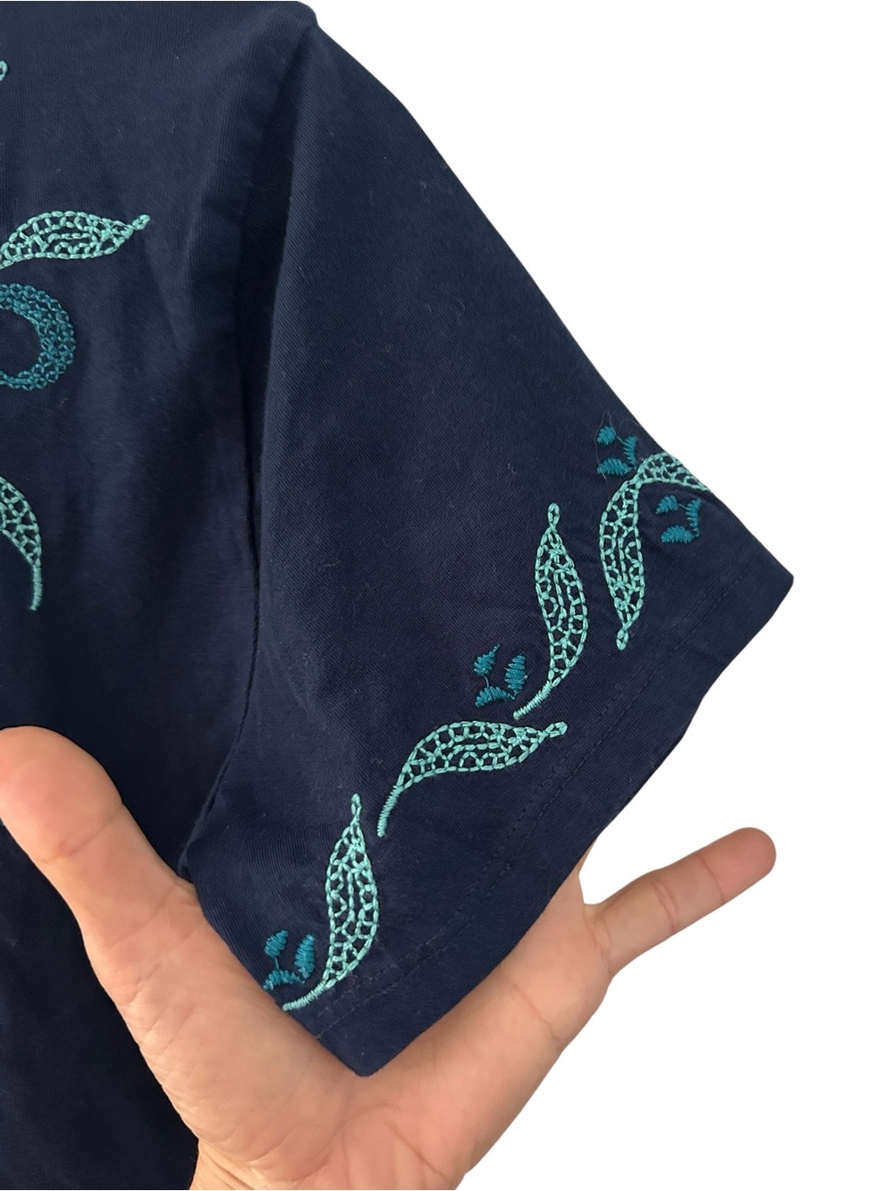 π¦ Johnny Was Navy Embroidered Butterfly Floral Boho Crew Neck TβShirt XS - Picture 9 of 10